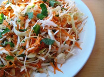 Азиатский салат с капустой