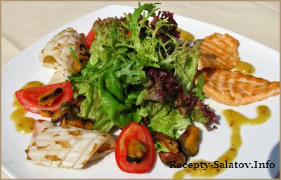 Салат из кальмаров мидий и лосося рецепт для ресторана
