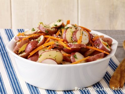 Теплый морковно - картофельный салат с кунжутом - пошагово