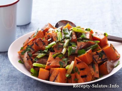 Овощной гриль салат из зеленого лука и картошки