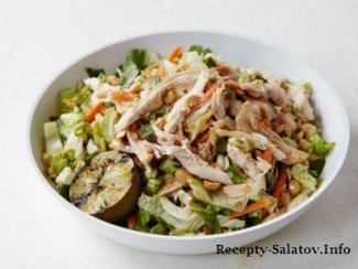 Куриный салат по-азиатски с медовой заправкой