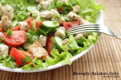 Салат из курицы и свежих овощей - отличный и быстрый ужин