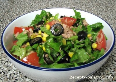 Рецепт зеленого салат с тунцом и оливами