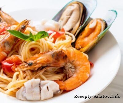 Вкуснейшие итальянские лингвини с моллюсками и кальмарами