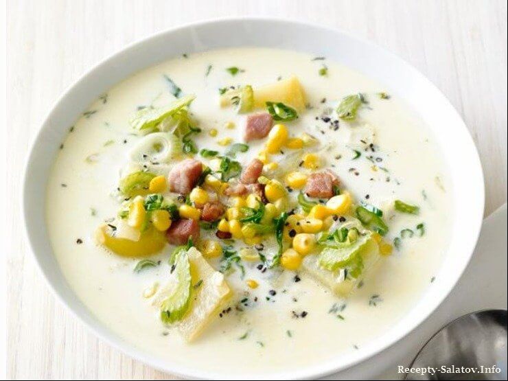 Сливочный суп из кукурузы ветчины и свежей зелени