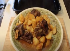 Баранина с картошкой запеченная в рукаве - пошаговый рецепт